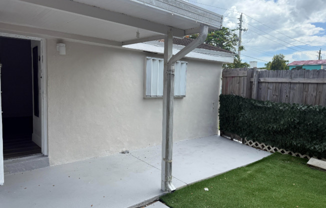 55 NW 64 CT