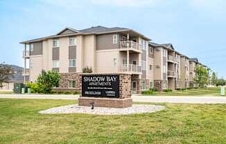 Shadow Bay Apartments | West Fargo, ND