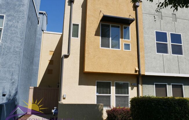 Unique 2 Bed 2 Bath 1,065sqft Condo in Rancho Cordova