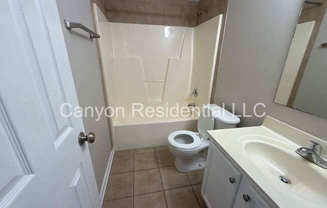 3 beds, 2 baths, $1,770