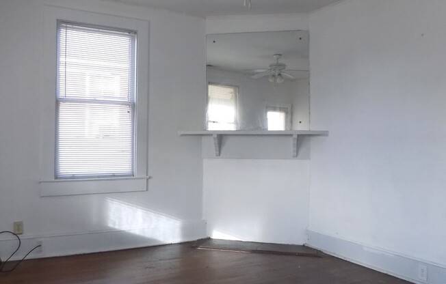 2 beds, 1 bath, 1,150 sqft, $1,000