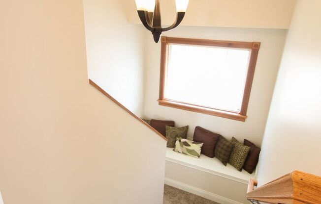 3 beds, 3 baths, 2,000 sqft, $2,850