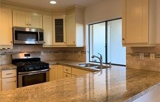 8877 LAUDERDALE CT