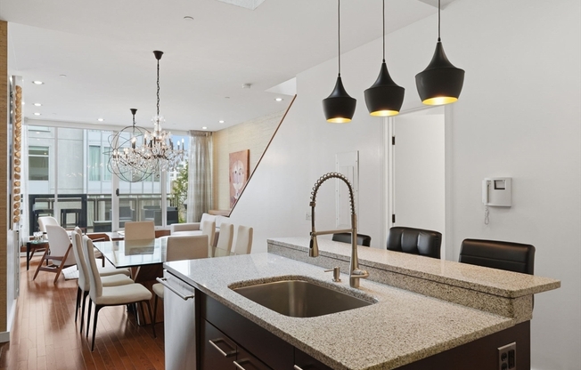 2 beds, 2.5 baths, 1,525 sqft, $7,000, Unit 7C