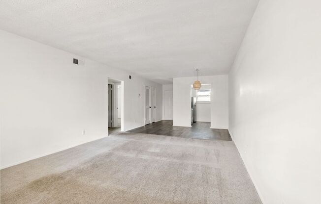 2 beds, 1.5 baths, 875 sqft, $1,495