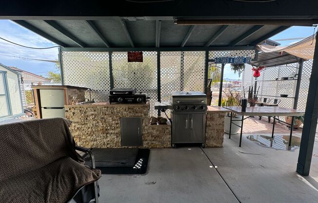 3Br Furnished Vacation Home with addl lot with RV Hookups Utilities Included