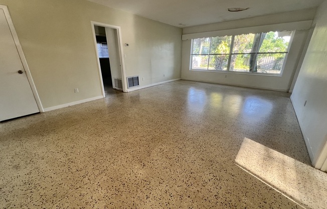3700 CORRINE DR