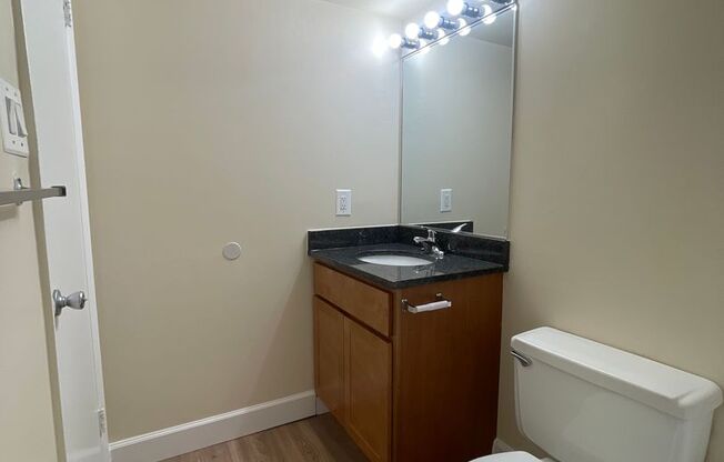 2 beds, 2 baths, 1,000 sqft, $2,025, Unit 14233 #A2
