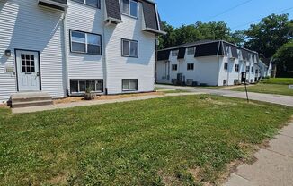 2 beds, 1 bath, $850, Unit 2330 Apt 205