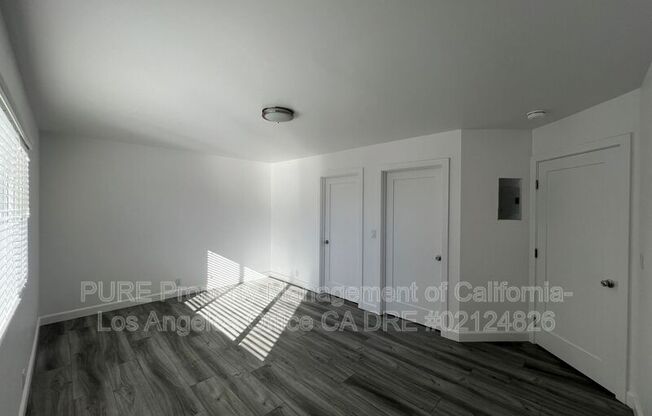 1639 W 205 ST