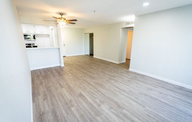 2 beds, 1.5 baths, 1,150 sqft, $2,098, Unit 313