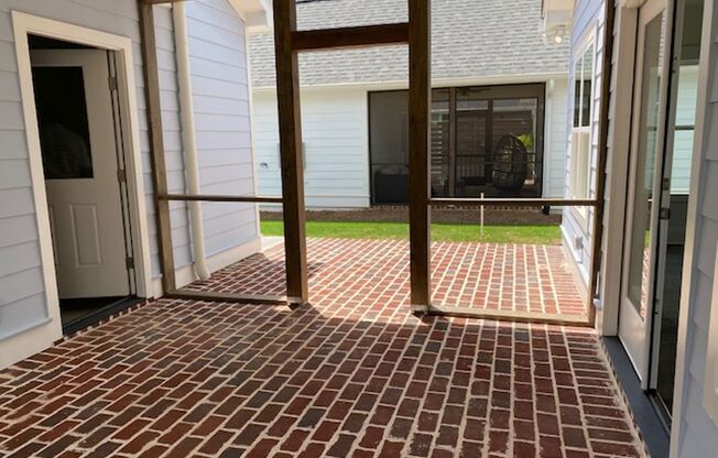 3 beds, 2.5 baths, $2,900