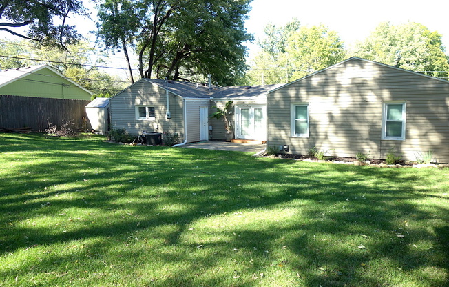 3 beds, 2 baths, $1,899