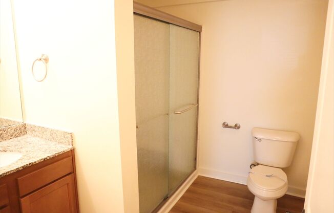 2 beds, 2 baths, 1,254 sqft, $1,799, Unit 491-113