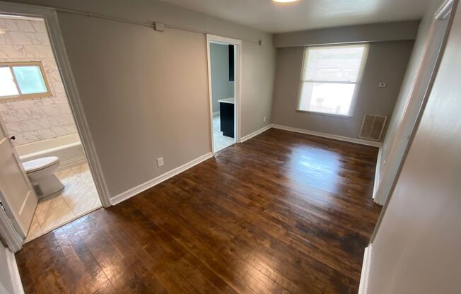 1 bed, 1 bath, 710 sqft, $899