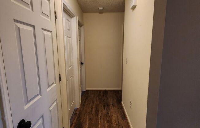 2 beds, 1 bath, $1,350