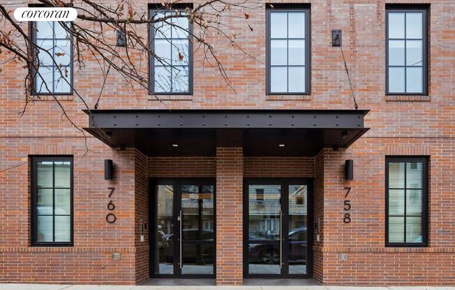 758 METROPOLITAN AVE