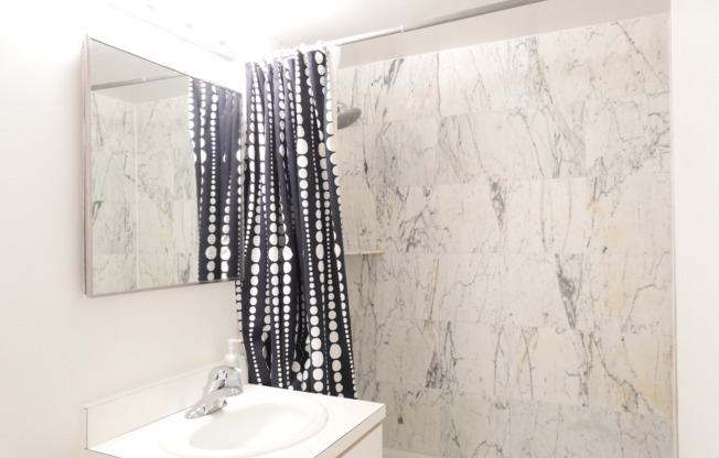 2 beds, 1 bath, 850 sqft, $4,895, Unit 7A