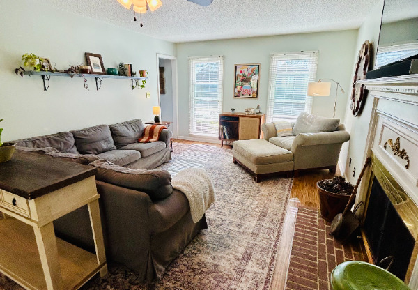 824 BALSAM TERRACE