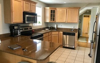 2 beds, 1 bath, 789 sqft, $2,800, Unit 3