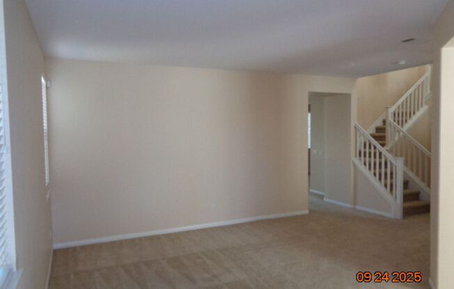 Spacious Quartz Hill 2 Story Home Offering 3663 sq. ft. and was Built in 2004