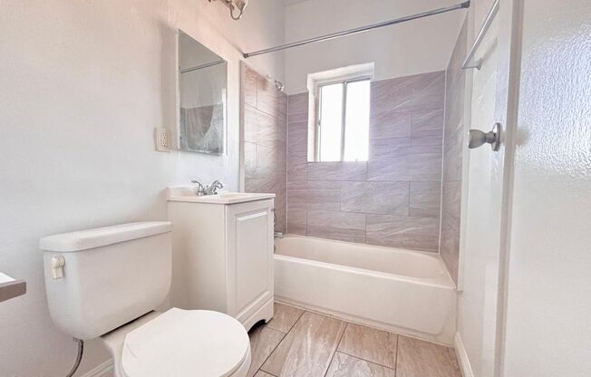 Studio, 1 bath, 450 sqft, $1,450, Unit 306