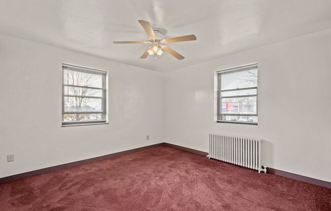 2 beds, 1 bath, 800 sqft, $475, Unit 2117 Brownsville Road Apt #A21