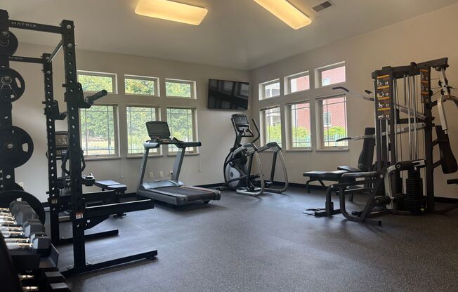 1 bed, 1 bath, 756 sqft, $1,535, Unit 290-103