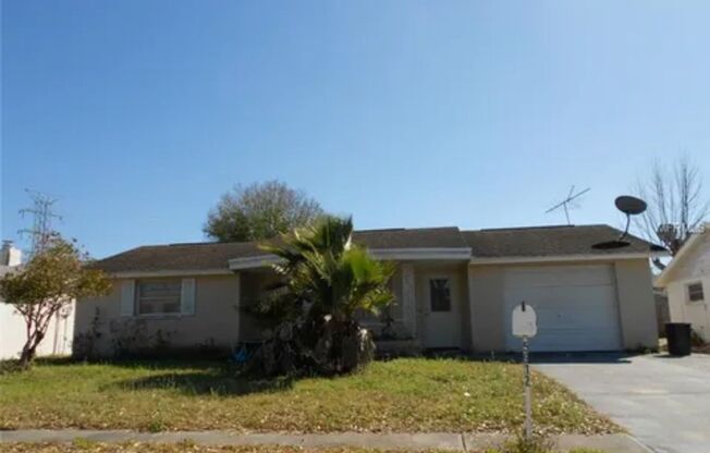 3 Bed 1.5 Bath Bright Block Home