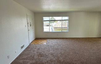 472 LINCOLN CIR