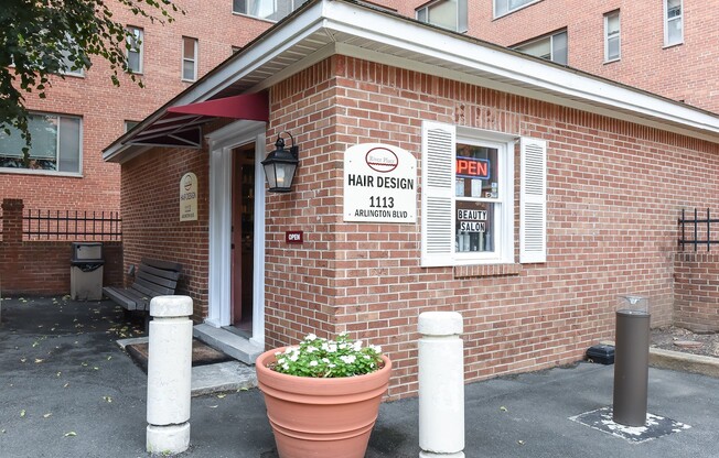 Studio, 1 bath, $1,495