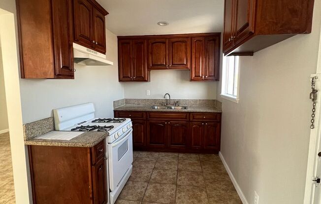 1 bed, 1 bath, $2,395, Unit 2a