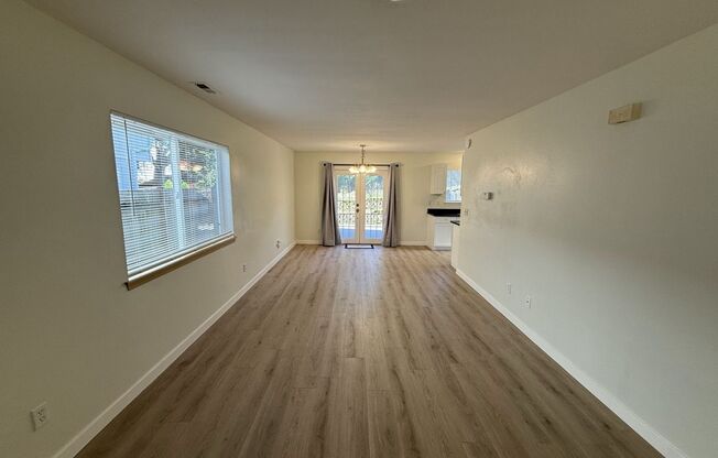 Newly Renovated 3BD/2.5BTH Home for Lease in Everett Near Paine Field!