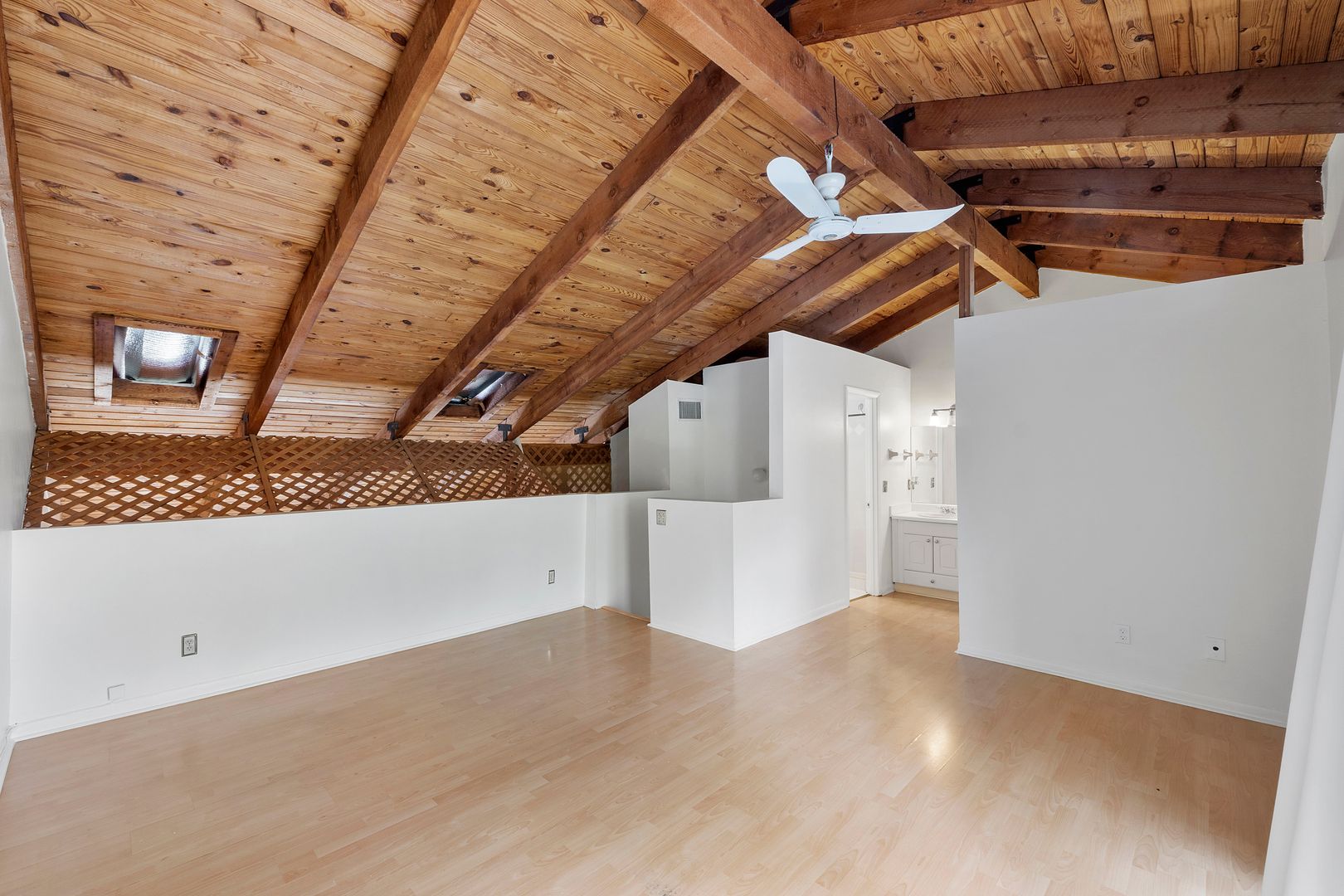 8026 SW 22 CT