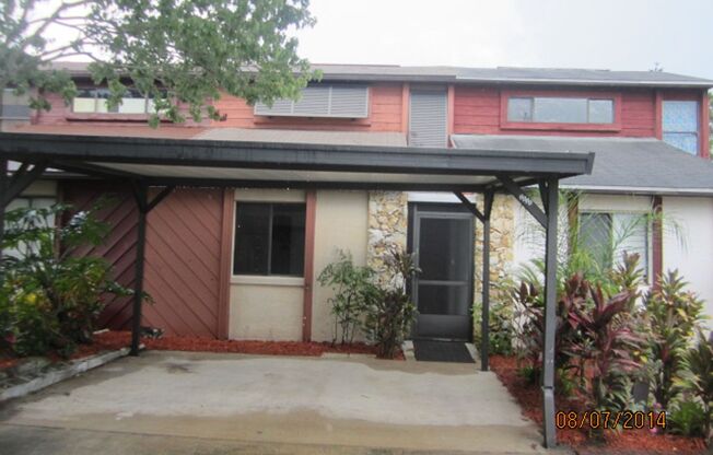 Two bedroom two bath townhome near UCF and Research Park!