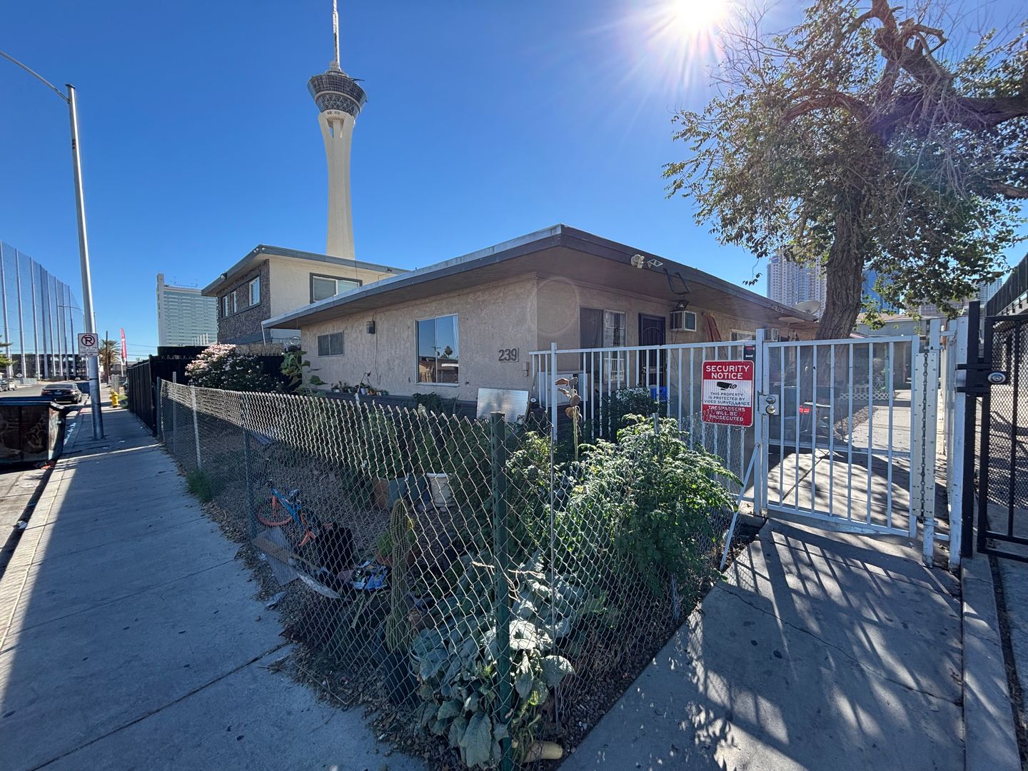 Modern 1Bed/1Bath Apartment in the Heart of Downtown- MOVE IN SPECIAL-$500 OFF FIRST MONTHS RENT!