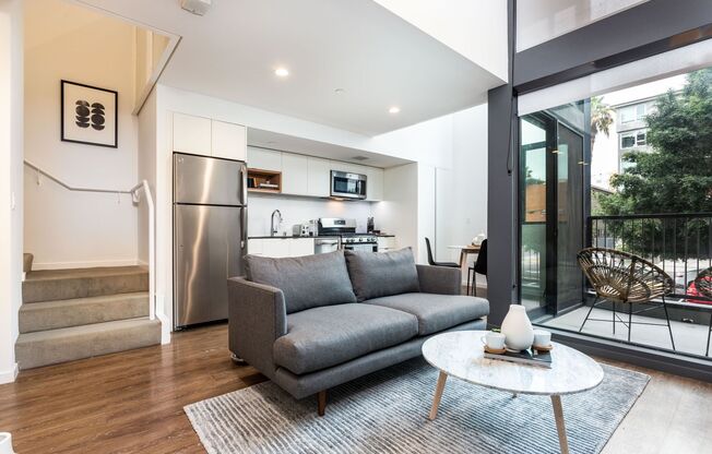 1 bed, 1 bath, 679 sqft, $2,800, Unit 210