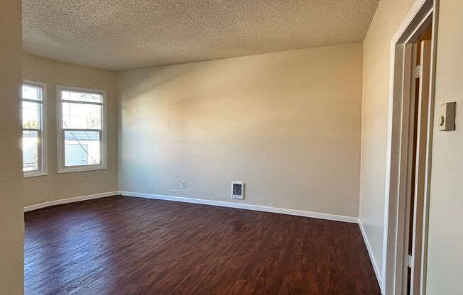 1 bed, 1 bath, 750 sqft, $1,395, Unit 01