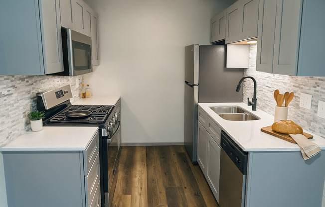 Lakecrest Village (1 of 2)