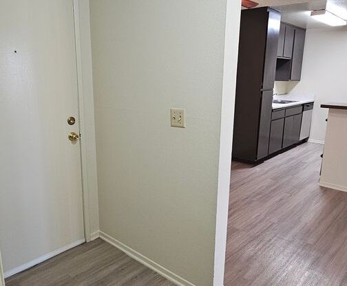 2 beds, 2 baths, 900 sqft, $2,600, Unit 230