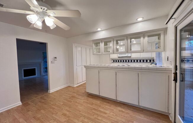 2 bed 2 bath condo in the desirable Edgewood Neighborhood w 2 car garage in wooded enclave in Citrus Heights