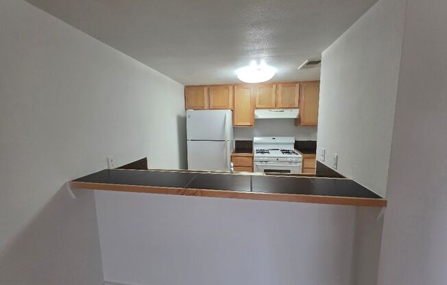 2 beds, 2 baths, 960 sqft, $1,099, Unit ELP2202-363