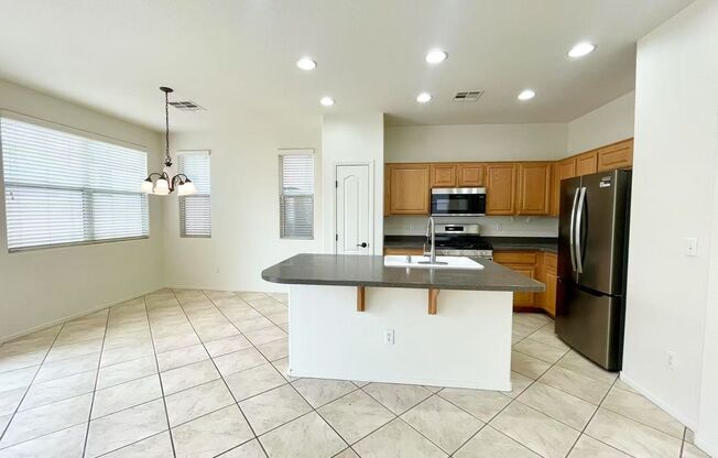 Gorgeous 3 bed, 2 1/2bath home.