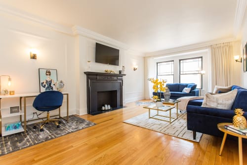 215 E. Chestnut St.