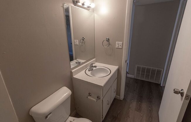 1 bed, 1 bath, $1,800, Unit # 4