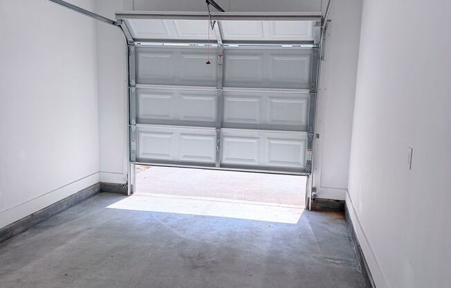 3 beds, 2.5 baths, 1,366 sqft, $1,499, Unit 1359