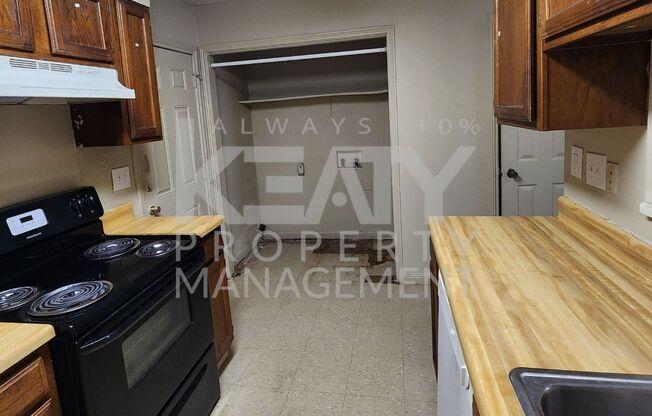 2 beds, 2 baths, 1,000 sqft, $675, Unit C