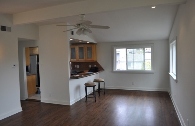 2 Bedroom Condo “Del Mar” @ La Playa Del Mar