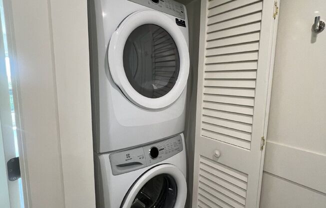 1 bed, 1 bath, 682 sqft, $2,398, Unit 401