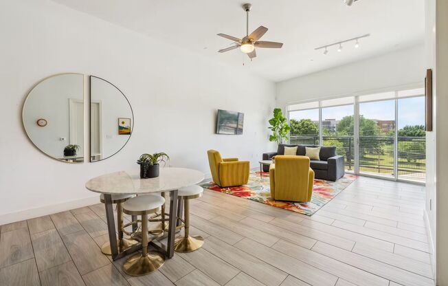 1 bed, 2 baths, $1,799, Unit 416